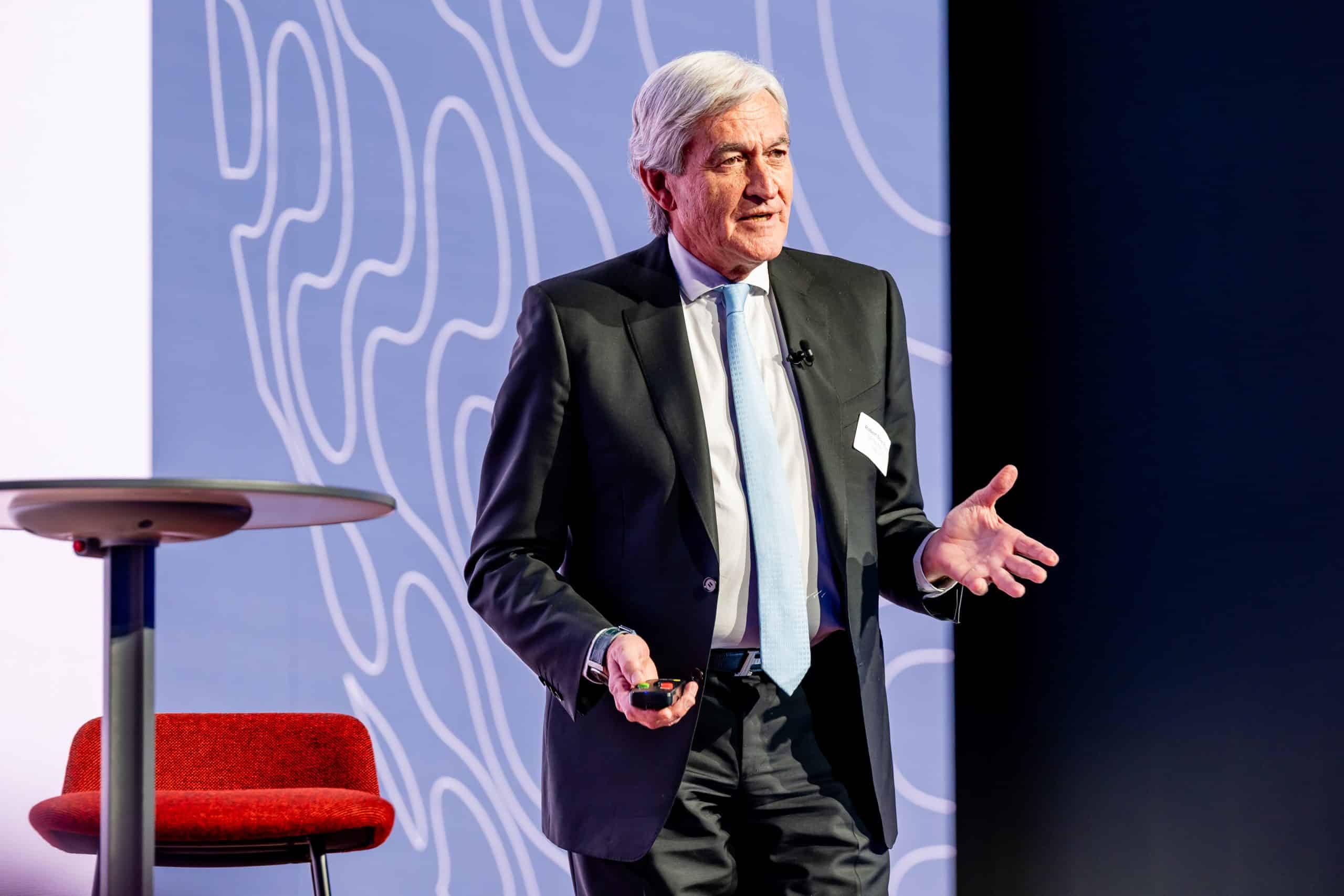 ITRT presents unprecedented evidence of tendon regeneration at the Swiss Medical Network Regenerative Day 1 Dr Robert Soler presented scientific evidence documented by ITRT