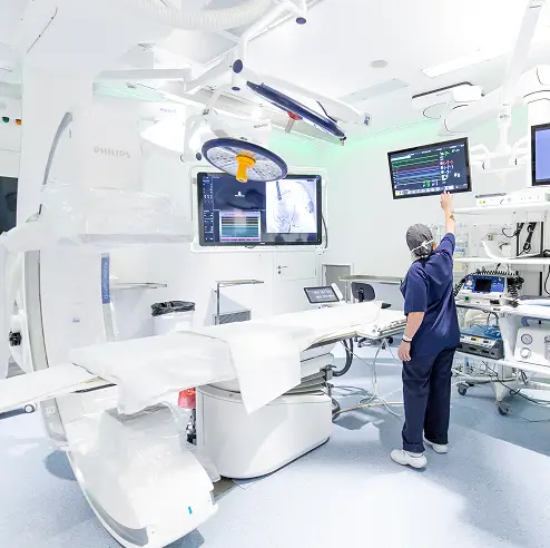 Our Exclusive Procedure 3 Cell culture in a GMP clean room